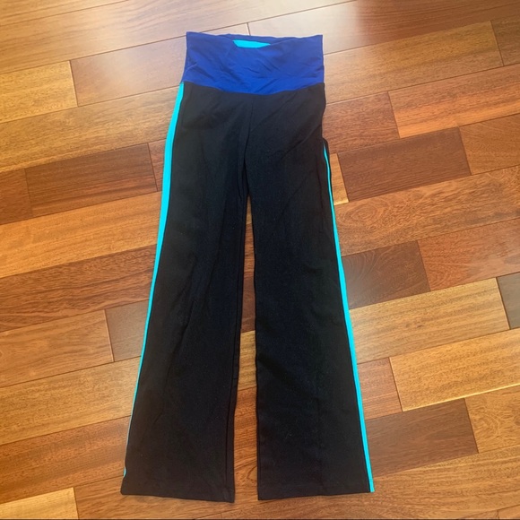 Ph8 (Bebe Sport) Fold over Pants in Small - Picture 16 of 16